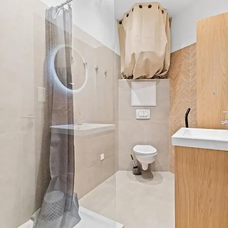 Apartamento T2 Moderne Rénové Au Cœur Du Port De Niza